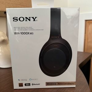 Sony WH1000M3 Noise Canceling Headphones *NEW*